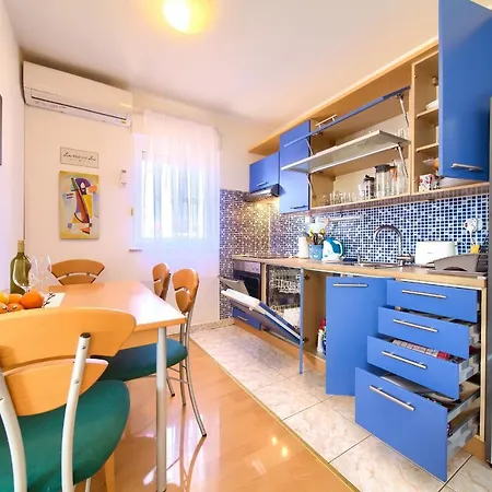 Noel Apartment